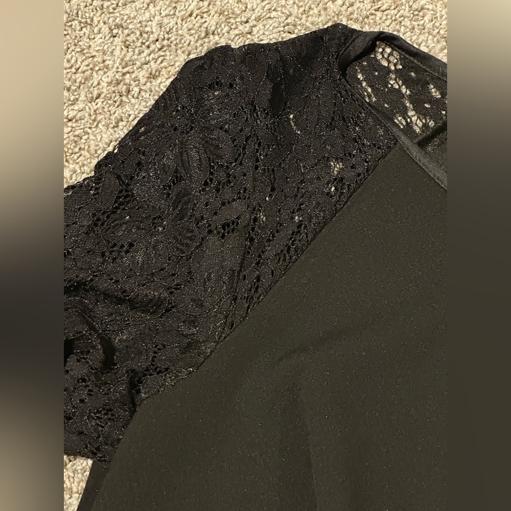 Tommy Hilfiger black dress with lace sleeves. Size 12 - Picture 2 of 4
